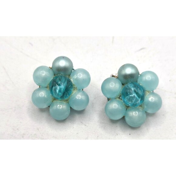 Vintage Blue Bead Flower Clip-On Earrings Retro Costume Jewelry For Women - Picture 1 of 2